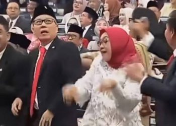 Anggota parlemen berjoget dalam Sidang Tahunan MPR pada Agustus 2025 (tahun lalu) jadi sorotan publik. (Foto: Ist./ okezone.news).