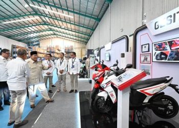 Presiden Prabowo Subianto resmi meluncurkan Motor Listrik Nasional (MoLiNas) beserta ekosistem pendukungnya di Fasilitas Produksi ALVA, Cikarang, Kabupaten Bekasi, Provinsi Jawa Barat, Kamis, 13 Agustus 2026. (Foto: Ist./ cnbcindonesia.com)